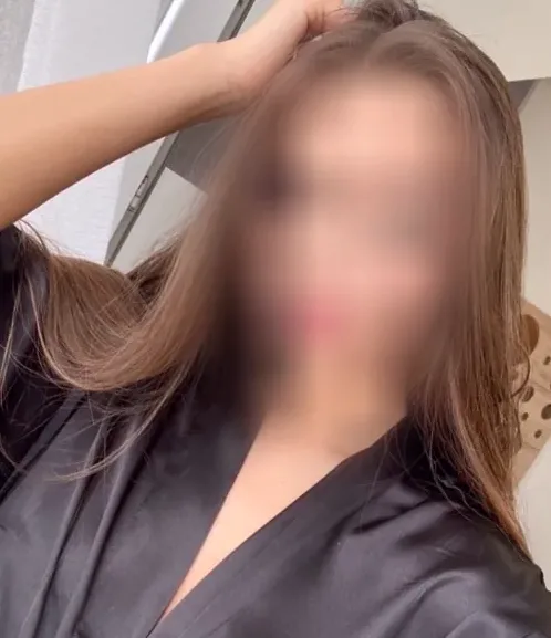 Annika, 32
