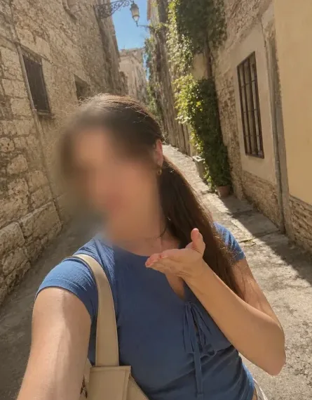 Katrin, 26
