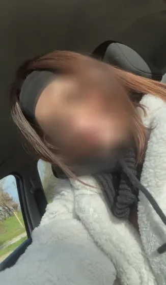 Maike, 24