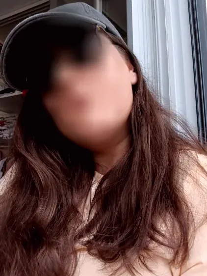 Marlene, 32
